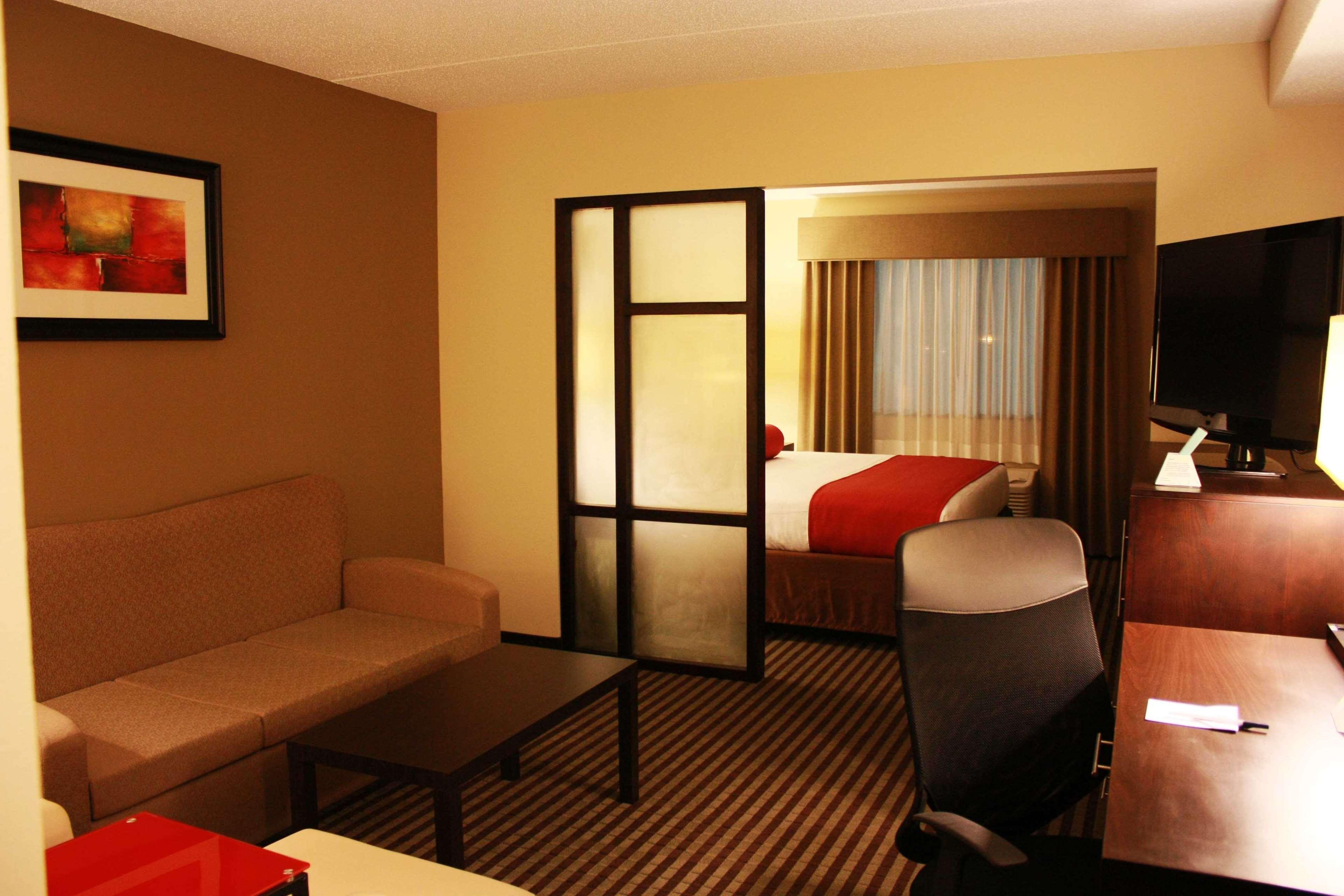 Comfort Inn & Suites Copley Akron Buitenkant foto