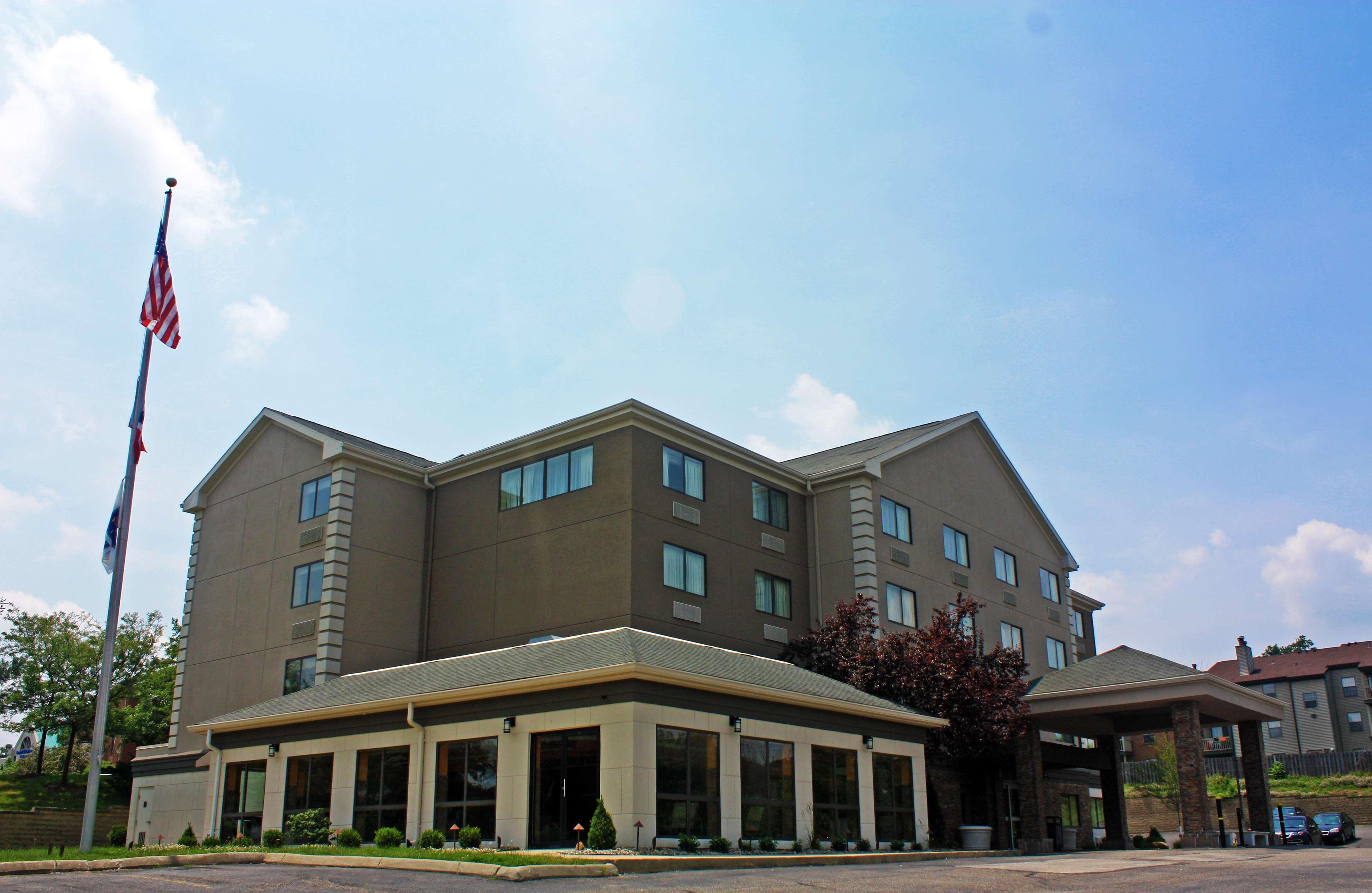 Comfort Inn & Suites Copley Akron Buitenkant foto