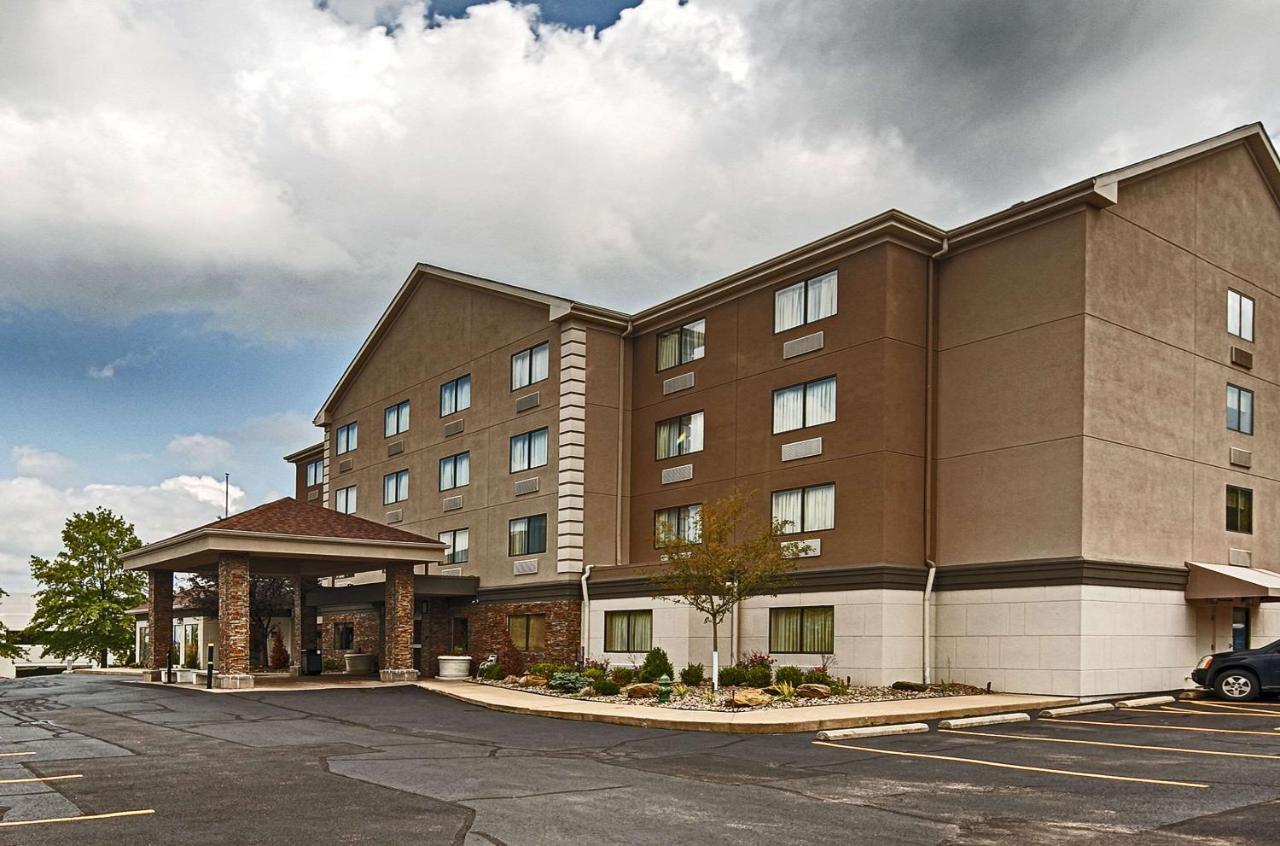 Comfort Inn & Suites Copley Akron Buitenkant foto