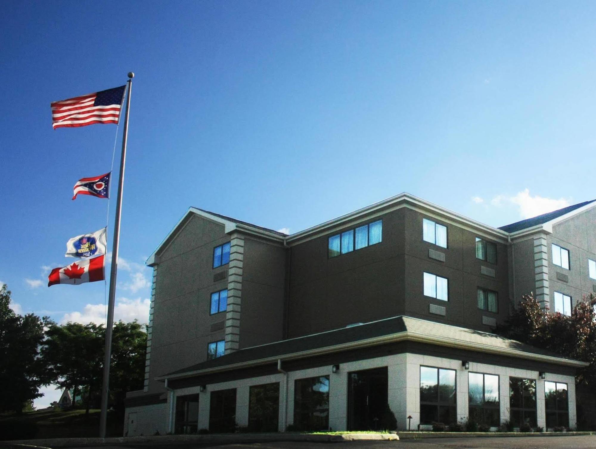Comfort Inn & Suites Copley Akron Buitenkant foto