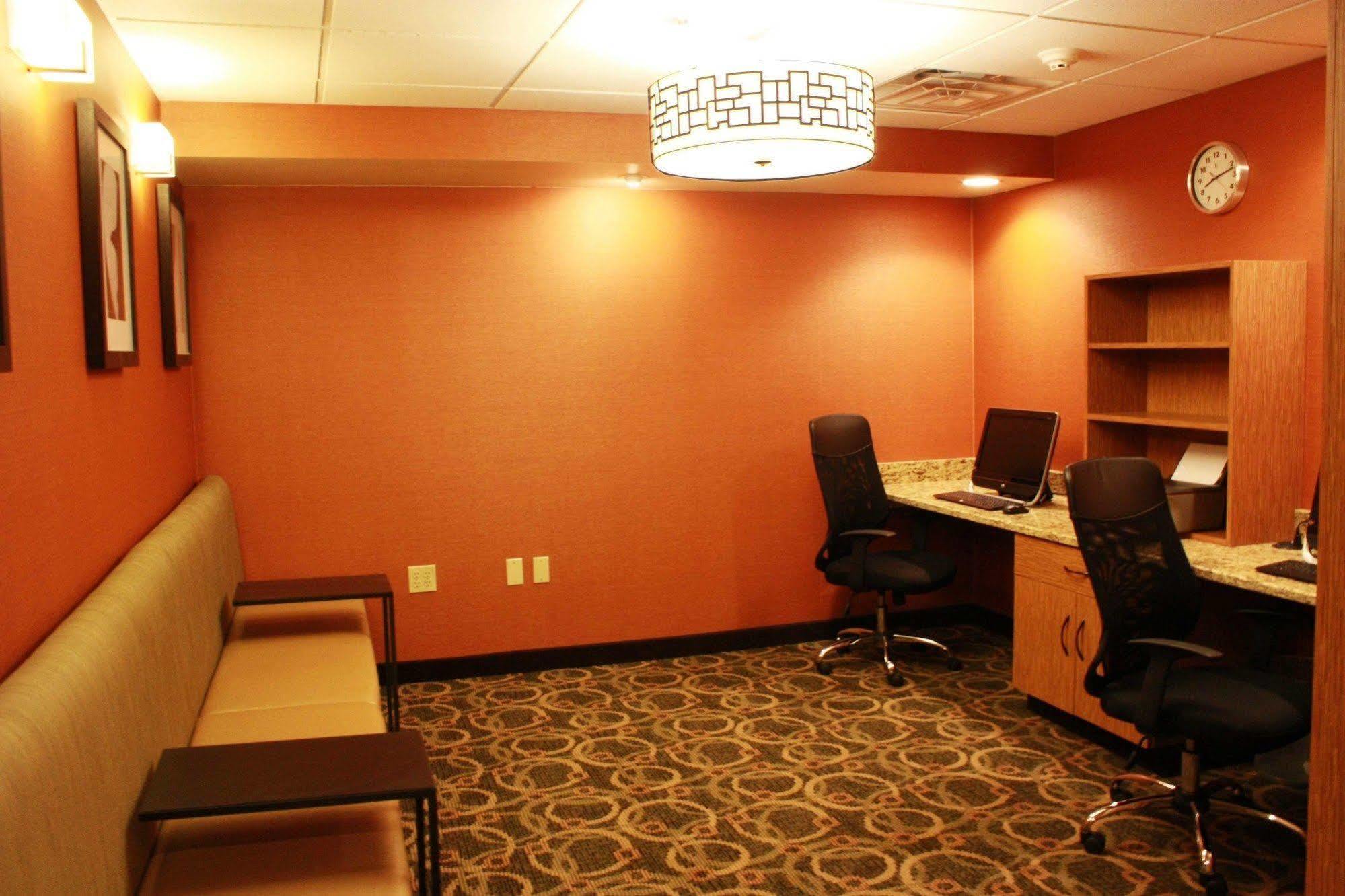 Comfort Inn & Suites Copley Akron Buitenkant foto
